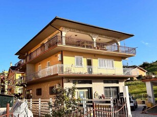 Appartamento in Vendita ad Monterotondo - 350000 Euro