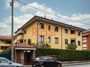 Appartamento in Vendita ad Monza - 360000 Euro
