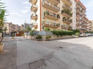 Appartamento in Vendita ad Palermo - 120000 Euro