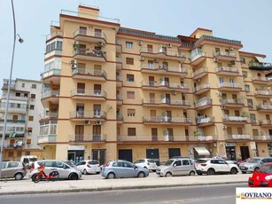 Appartamento in Vendita ad Palermo - 160000 Euro