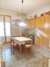 Appartamento in Vendita ad Poggibonsi - 130000 Euro
