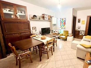 Appartamento in Vendita ad Santa Maria a Monte - 135000 Euro