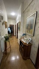 Appartamento in Vendita ad Vezzano Ligure - 80000 Euro