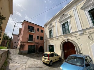 Appartamento in Via Caifasso, Cava de' Tirreni, 2 bagni, 100 m²