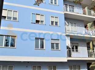 Appartamento Quadrilocale in vendita a Salerno