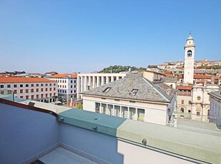 Attico con terrazzo, Bergamo centrale