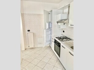 Bilocale in Affitto a Bari, zona Carrassi, 650€, 70 m², arredato