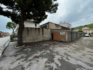 Box-Posto Auto in Vendita ad Porto San Giorgio - 30000 Euro