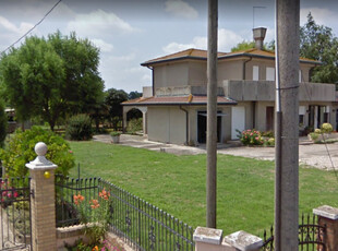 casa in vendita a Correzzola