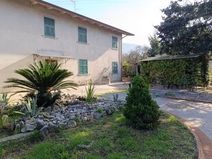 Casa indipendente con giardino, Castelnuovo Magra colombiera