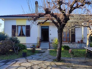 Casa indipendente con giardino, Sarzana san lazzaro