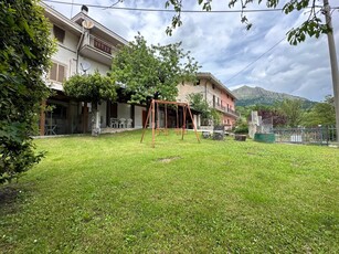 Casa indipendente in Macchia Da Sole, Valle Castellana, 8 locali