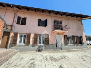 Casa indipendente in vendita