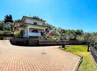 Casa Indipendente in Vendita ad Camaiore - 570000 Euro