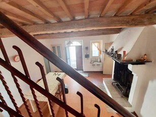 Casa Indipendente in Vendita ad Fabriano - 45000 Euro