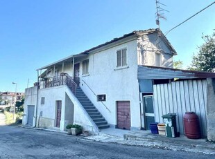 Casa Indipendente in Vendita ad Monsampolo del Tronto - 70000 Euro