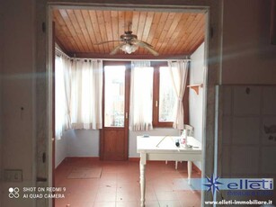 Casa Indipendente in Vendita ad Montignoso - 250000 Euro