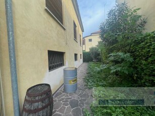 Casa Indipendente in Vendita ad Padova - 650000 Euro