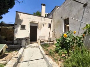 Casa Indipendente in Vendita ad Parabita - 25000 Euro