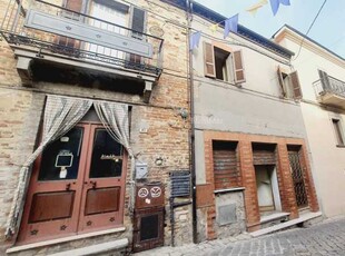 Casa Indipendente in Vendita ad Ripatransone - 70000 Euro
