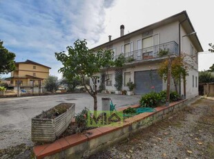 Casa Indipendente in Vendita ad Santa Vittoria in Matenano - 190000 Euro