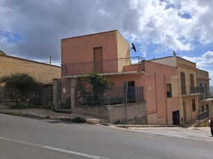 Casa Indipendente in Vendita ad Valderice - 80000 Euro