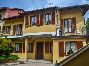 Casa indipendente in Via Umberto I, Pecetto Torinese, 11 locali