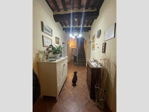 Casa Semi Indipendente in Vendita a Lucca, zona Arliano, 280'000€, 150 m²