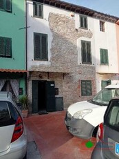 Casa Semi indipendente in Vendita ad Capannori - 230000 Euro