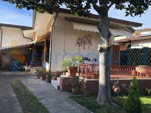 Casa singola in vendita in Ponchieli, Forte Dei Marmi
