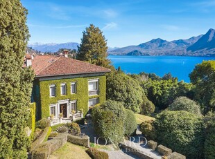 Dimora di lusso immersa in splendido parco secolare a Verbania