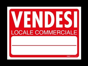 Immobile commerciale in Vendita a Massa, 190'000€, 120 m²
