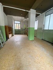 Locale Commerciale in Affitto ad Ascoli Piceno - 500 Euro