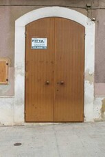 Locale Commerciale in Affitto ad Canosa di Puglia - 600 Euro