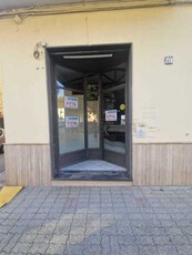 Locale Commerciale in Affitto ad Mercato San Severino - 500 Euro