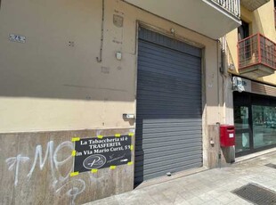 Locale Commerciale in Affitto ad San Benedetto del Tronto - 700 Euro