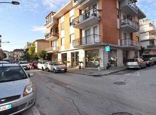 Locale Commerciale in Vendita ad San Benedetto del Tronto - 310000 Euro
