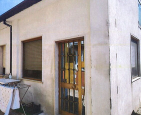 magazzino-laboratorio in vendita a San Giovanni Lupatoto