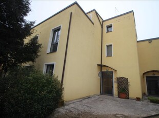 Monolocale in Str. del Ruffolo 28/A, Siena, 1 bagno, 36 m² in vendita