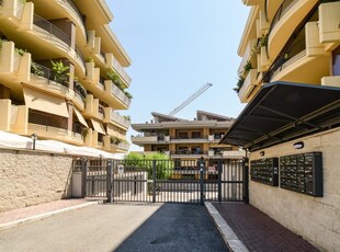 Monolocale in Via Passo del Turchino, Roma, 1 bagno, 45 m², 3° piano