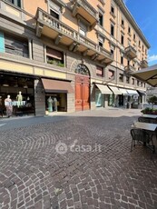 Negozio/Locale commerciale in Affitto in Via Roma a Padova
