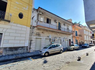 Palazzo / Stabile in vendita a Pomigliano d'Arco