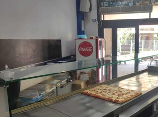 Pizza al taglio in vendita a Andora