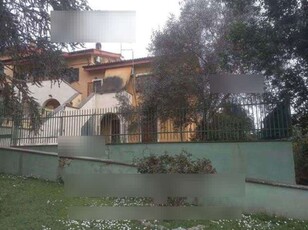 Porzione di casa in Via Monte Tufello, Castelnuovo di Porto, 8 locali