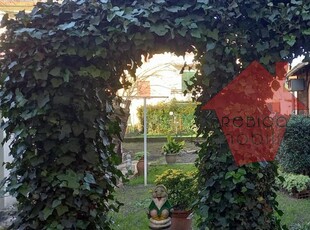 Quadrilocale con giardino a Empoli