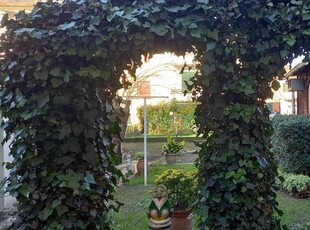 Quadrilocale con giardino a Empoli