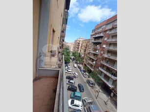 Quadrilocale in Vendita a Palermo, 147'000€, 115 m²
