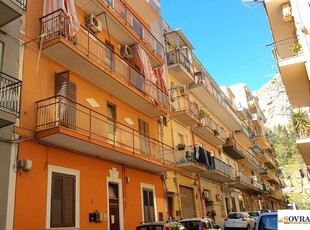 Quadrilocale in vendita a Palermo