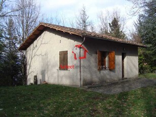 Rustico-Casale-Corte in Vendita ad Bagni di Lucca - 70000 Euro