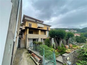 Semindipendente - Porzione di casa a Capezzano Monte, Pietrasanta